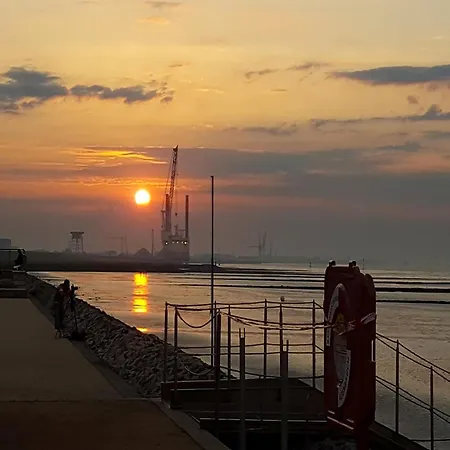 Comfort Steps From The North Sea, Cleaning Included Apartment Cuxhaven